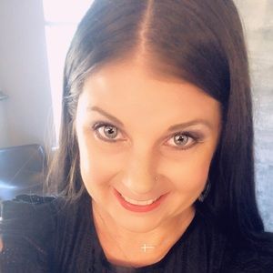 Meet your Posher, Alissa